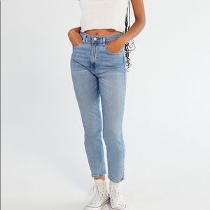 BDG UO girlfriend High rise jeans